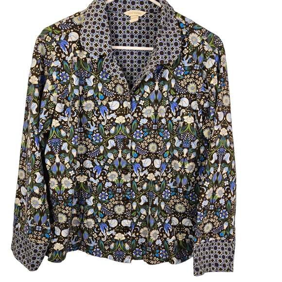 Vera Bradley Tops - Vera Bradley Women L Button Down Shirt Floral Cat Squirrel 100% Cotton Knit